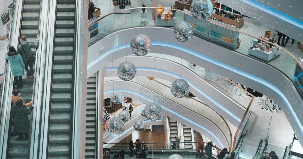 LUDWIG BECK Reports First Half 2026 Sales Decline Amid Challenging Market Conditions