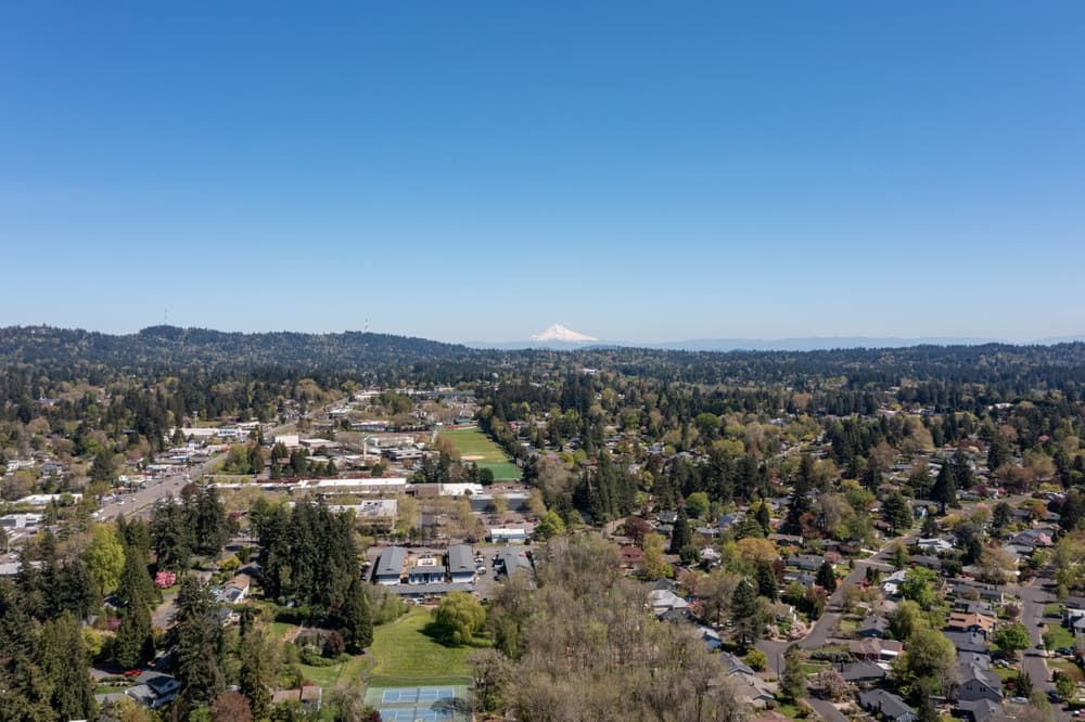 Beaverton Housing Market Tied to Tech Employment Cycles Amid Affordability Constraints
