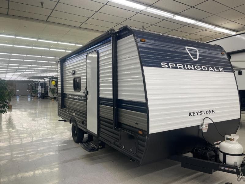 RnR RV Center Expands Liberty Lake Facility with 75 Additional RV Units and Enhanced Service Bays