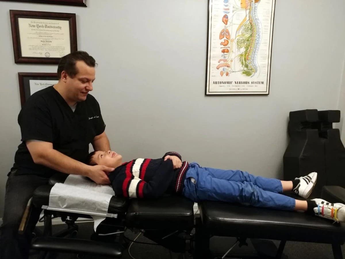 Cucci Chiropractic Celebrates 25 Years, Adds Spanish-Language Intake Forms