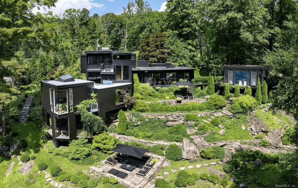 Five Cornwall Transactions Reveal What Luxury Buyers Truly Seek: Permanence and Landscape