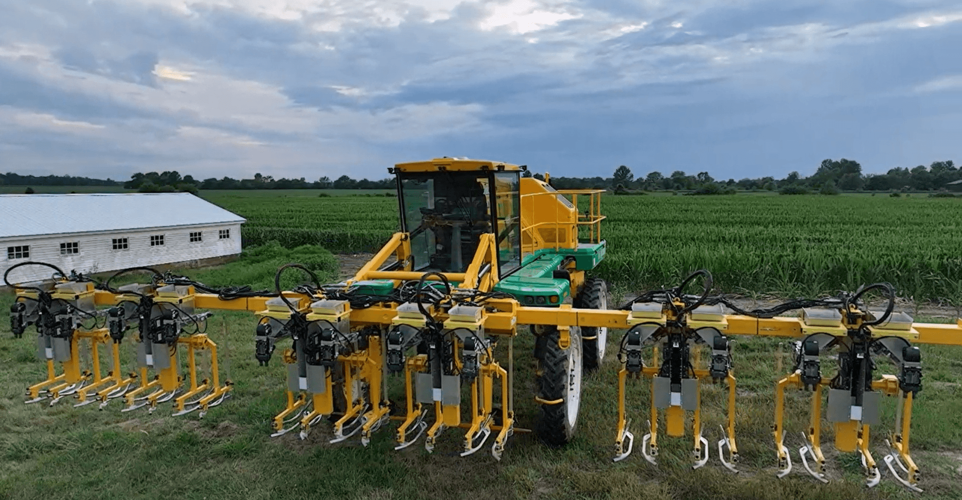 PowerPollen and Oxbo Launch First Mechanized Pollination System for Corn Seed Production